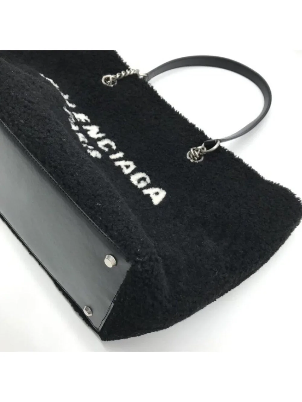 Balenciaga Tote Duty Chain Shearling Black
